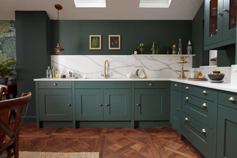 Fitzroy Kitchen in Copse Green Shaker kitchen replacement kitchen cupboard doors and drawer fronts