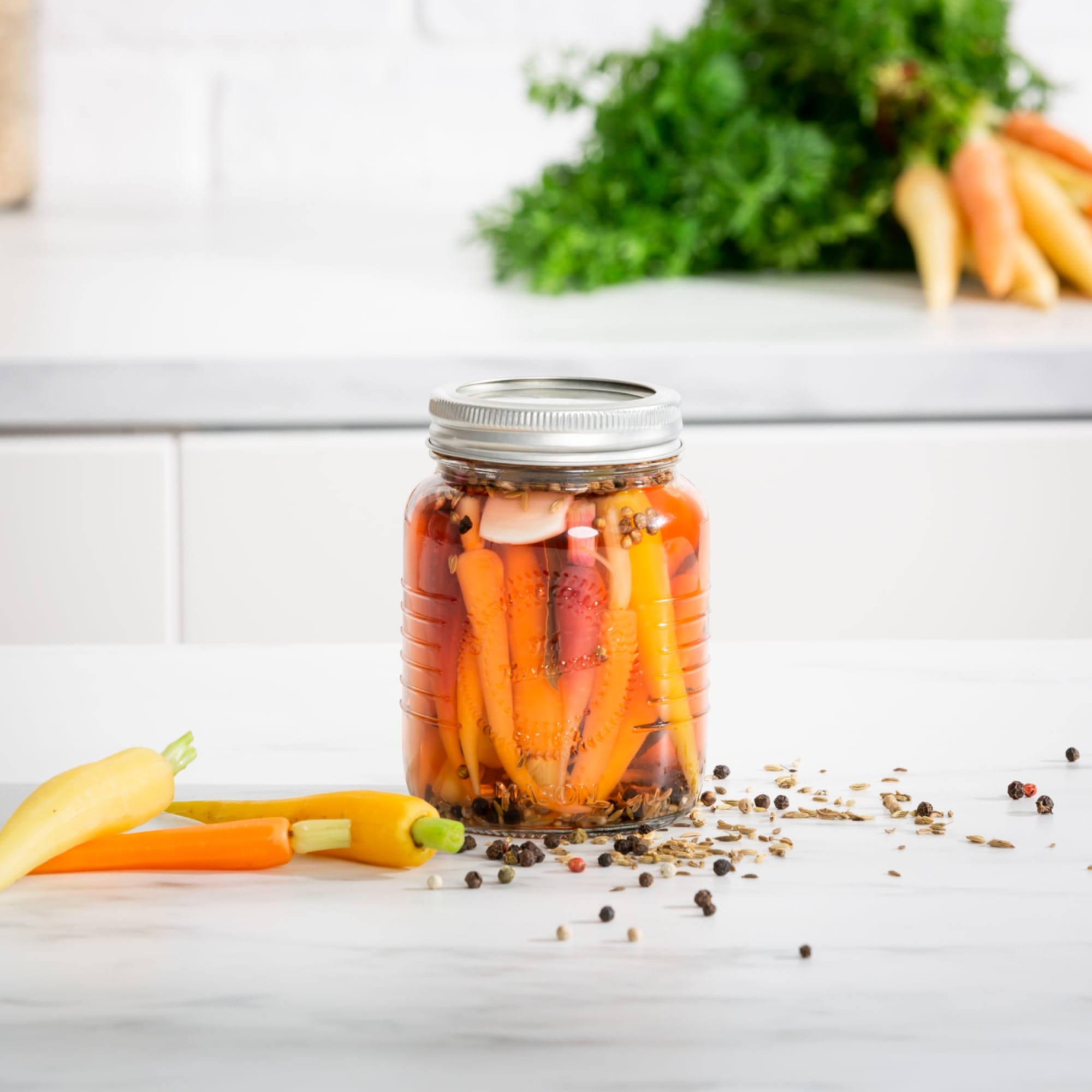 https://res.cloudinary.com/kitchenwarehouse/image/upload/c_fill,g_face,w_1250/f_auto/t_PDP_2000x2000/Kitchen%20Warehouse%20Images%20/20210831-pickles-carrots.jpg