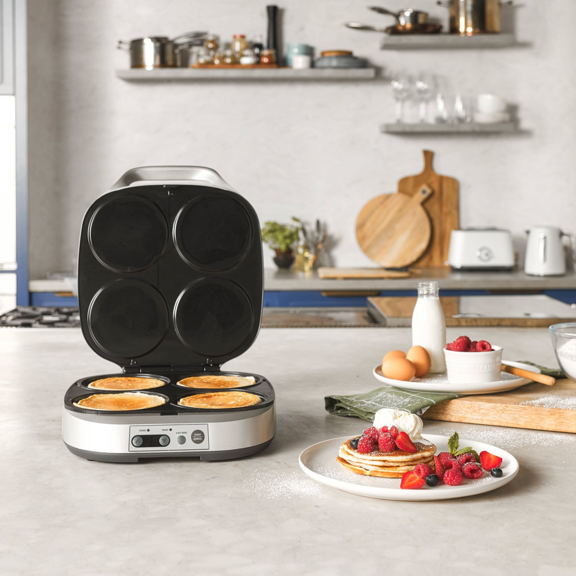 https://res.cloudinary.com/kitchenwarehouse/image/upload/c_fill,g_face,w_1250/f_auto/t_PDP_2000x2000/Supplier%20Images%20/2000px/Breville-the-Quick-and-Easy-Pie-Maker_2_2000px.jpg?imagetype=pdp_full