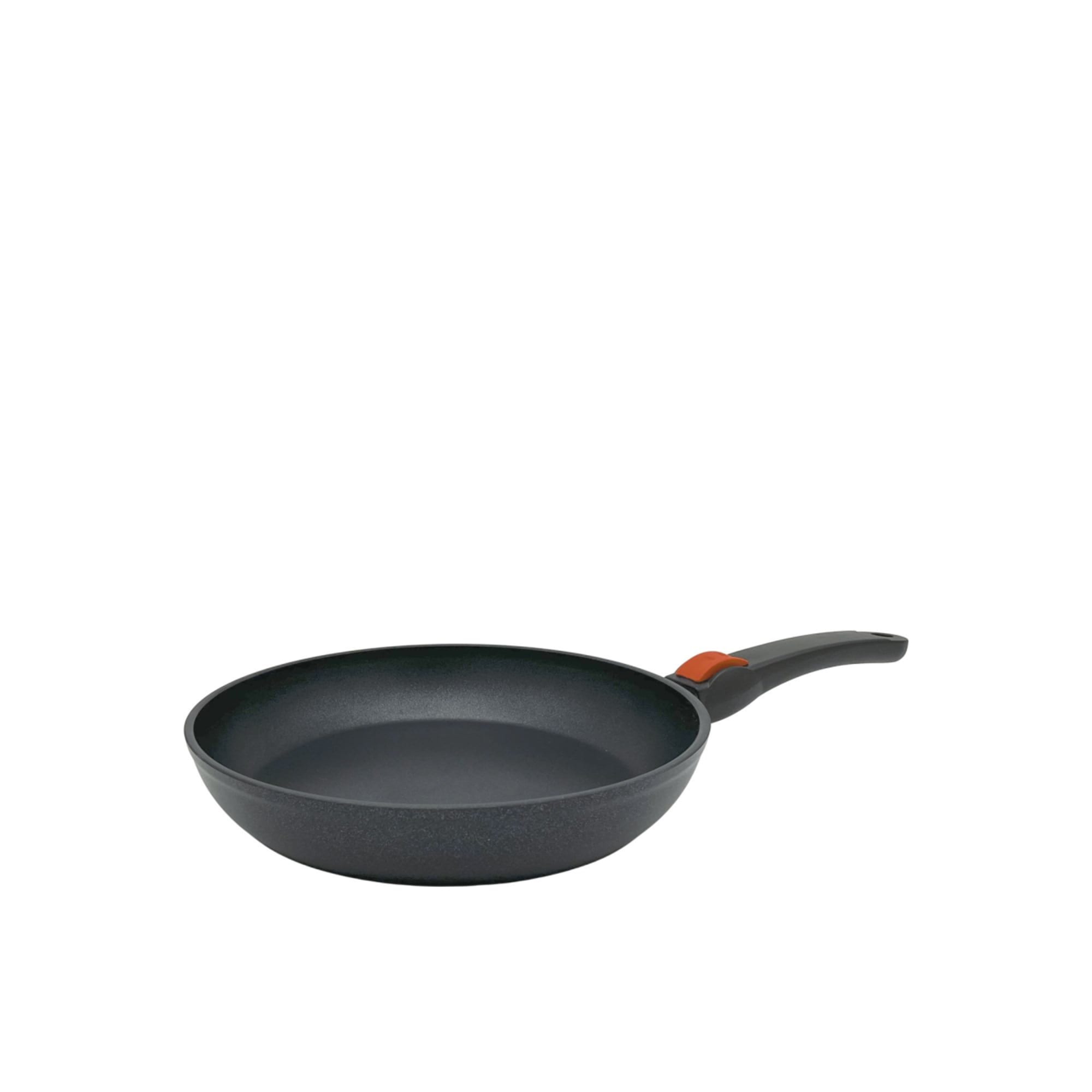 Benefits of Cooking in the Woll Diamond Lite Induction Frypan