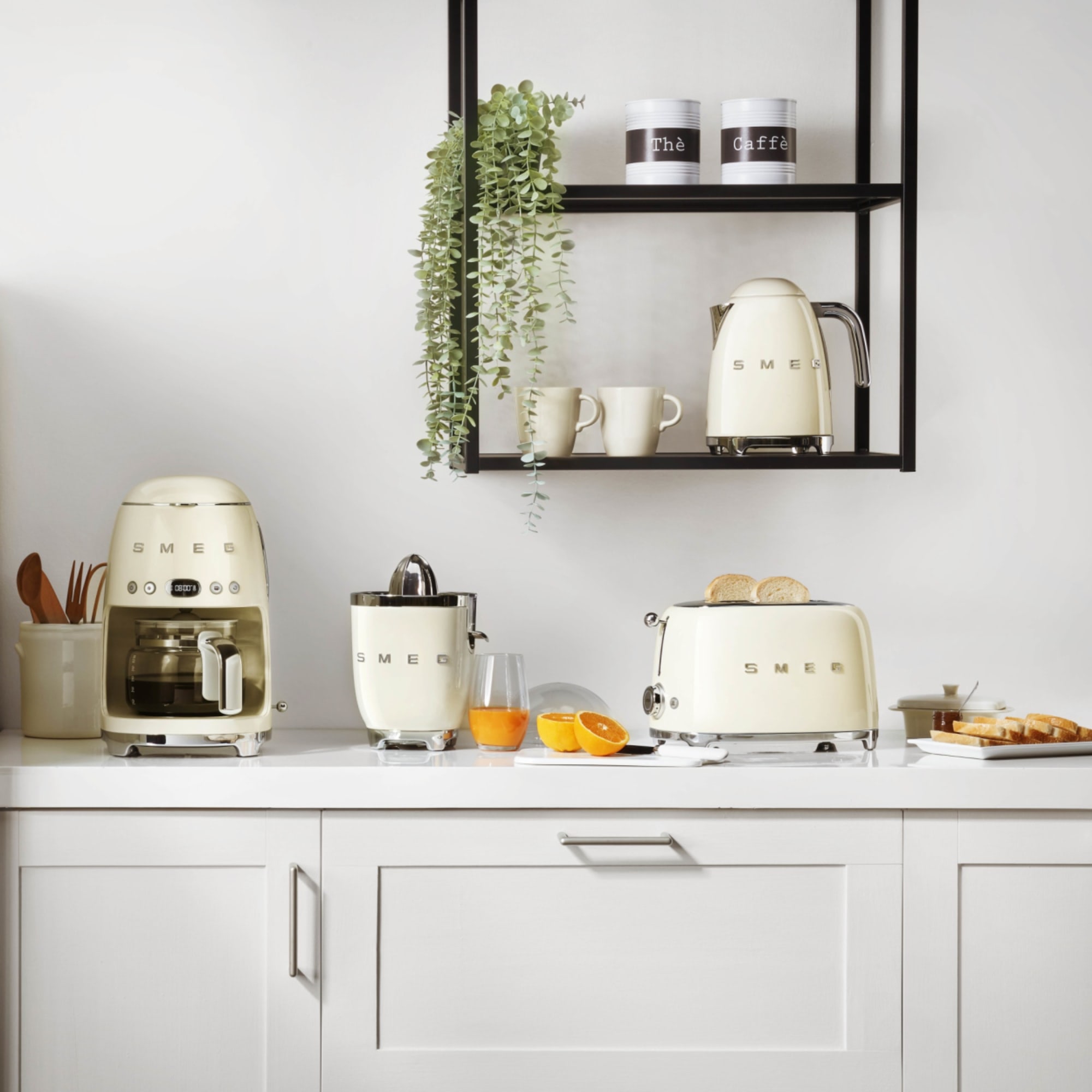 Bouilloire 1,7L SMEG crème Température variable