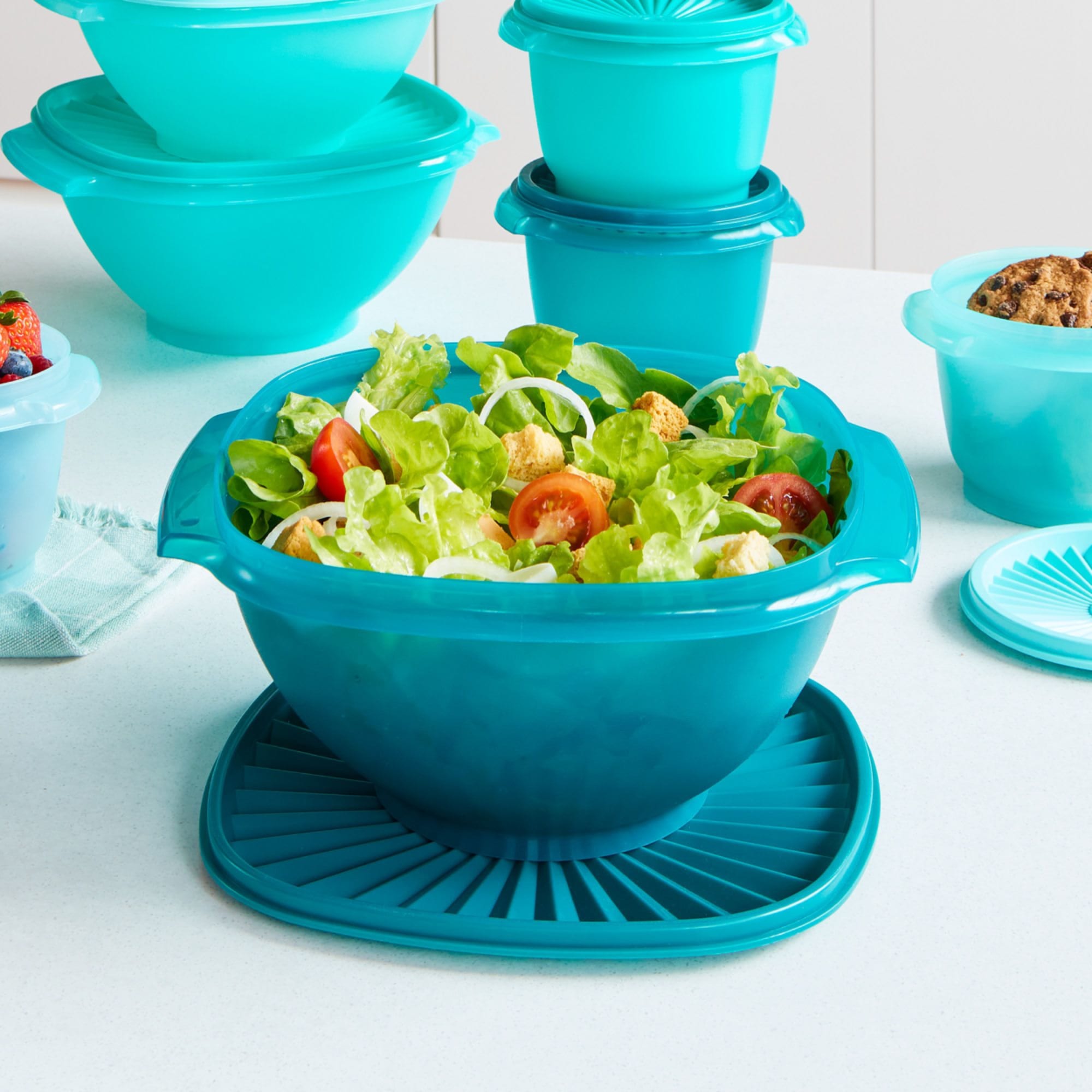 Tupperware 8piece Heritage Square Bowl Set 