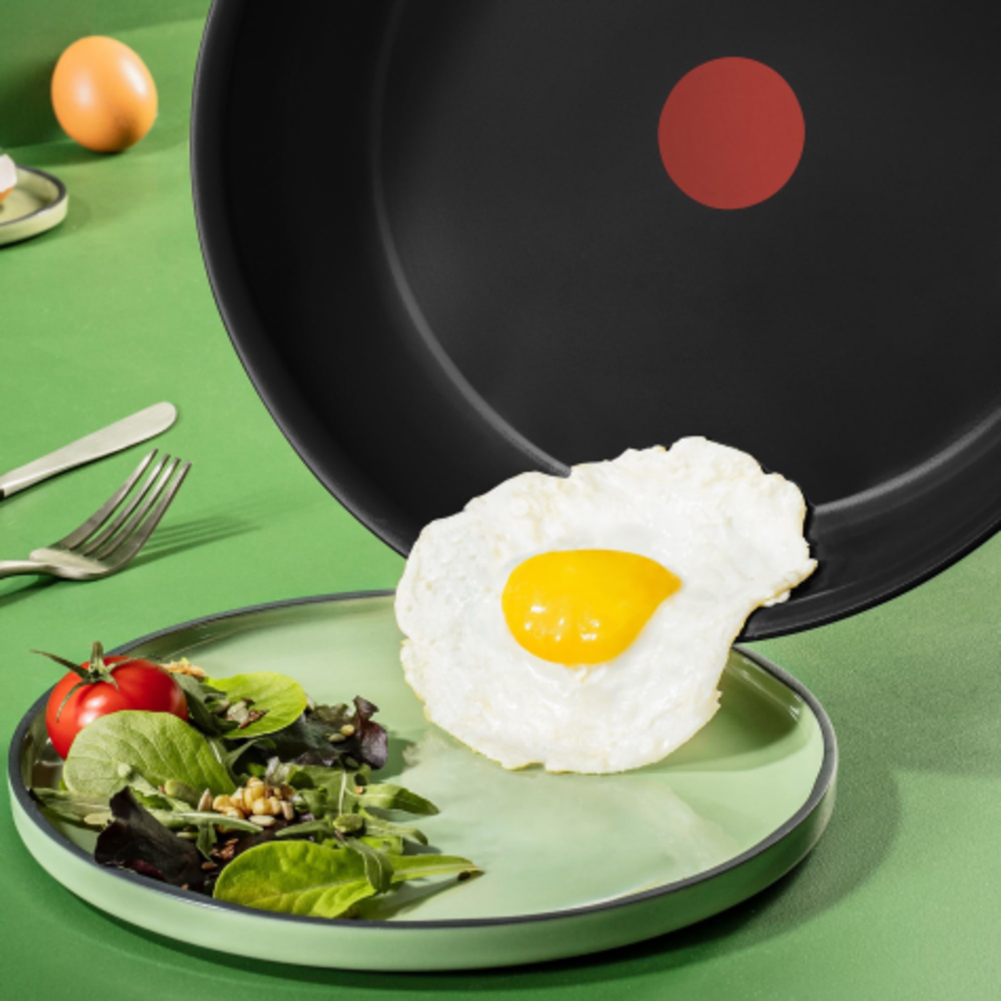 https://res.cloudinary.com/kitchenwarehouse/image/upload/c_fill,g_face,w_475/f_auto/t_PDP_2000x2000/Supplier%20Images%20/2000px/Tefal-Renew-Black-Ceramic-Induction-Frypan-28cm_3_2000px.jpg?imagetype=pdp_thumbnail