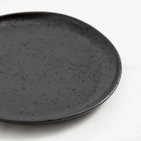 Salisbury & Co Tierra Salad Plate 20.5cm Black Speckle Image 2