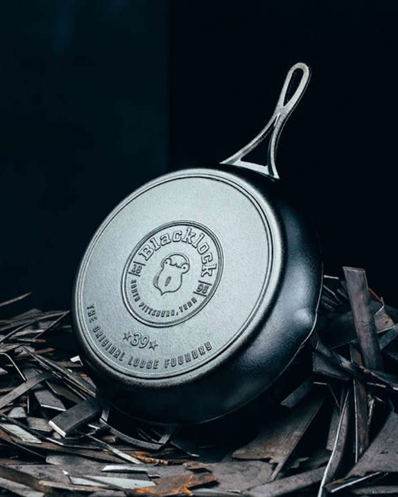 New Cast Iron Skillet Collection from Lodge & Yellowstone