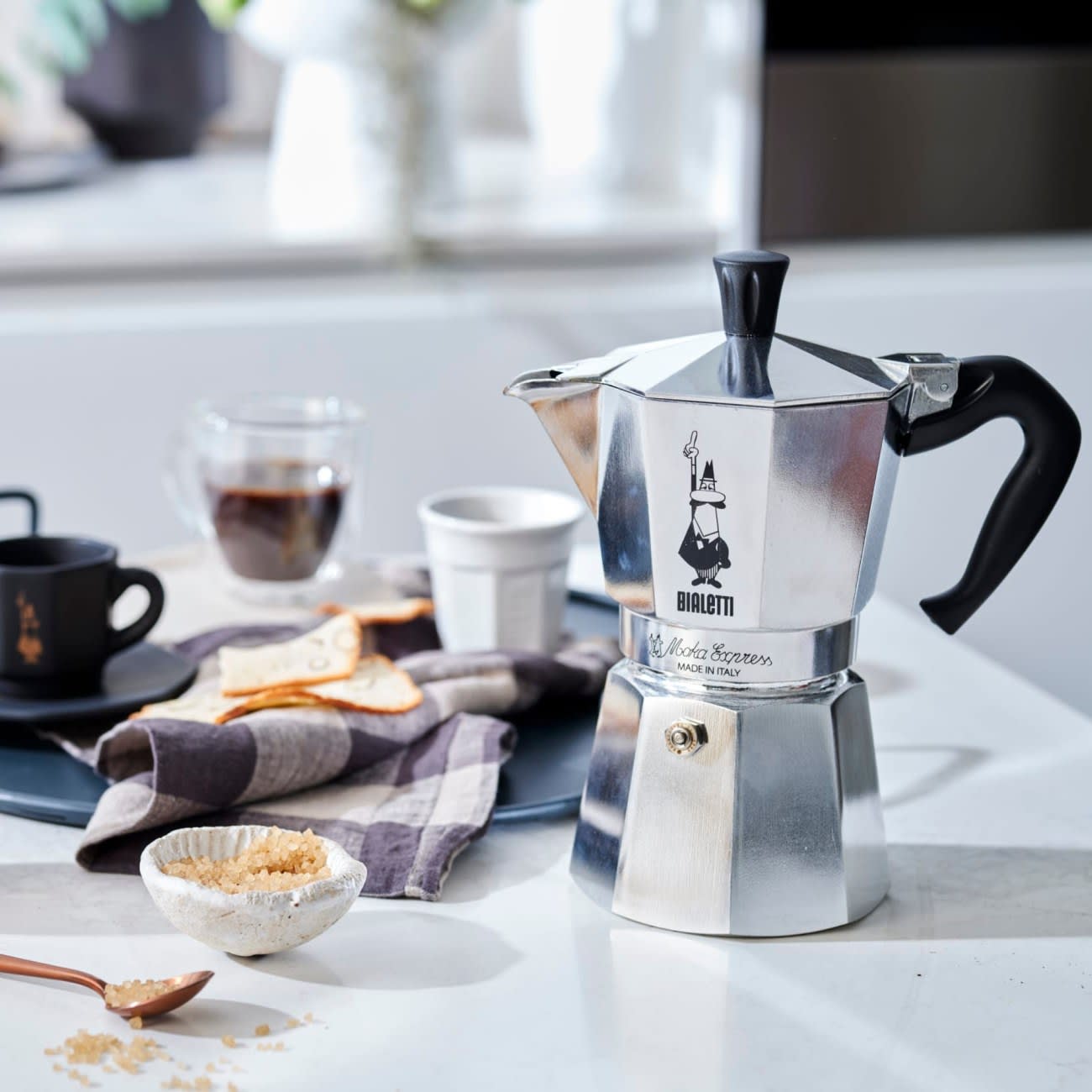 https://res.cloudinary.com/kitchenwarehouse/image/upload/t_a-optimised-static/v1701159213/Campaign%20Images/Newsletter/23-12-12-GOTD-Bialetti/images/Bialetti.jpg