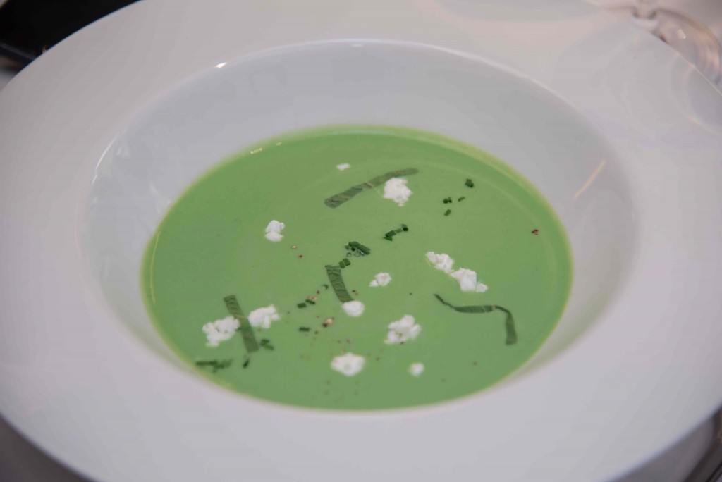 1.1_Chilled pea soup with crumbled goatÔÇÖs cheese