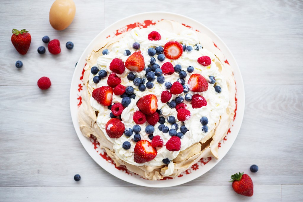 retrokitchen-pavlova-plate-1