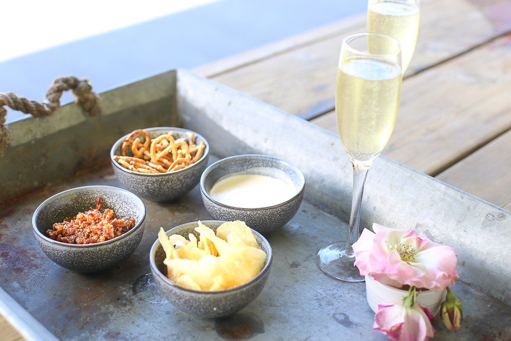 Dips and Crisp Bowls