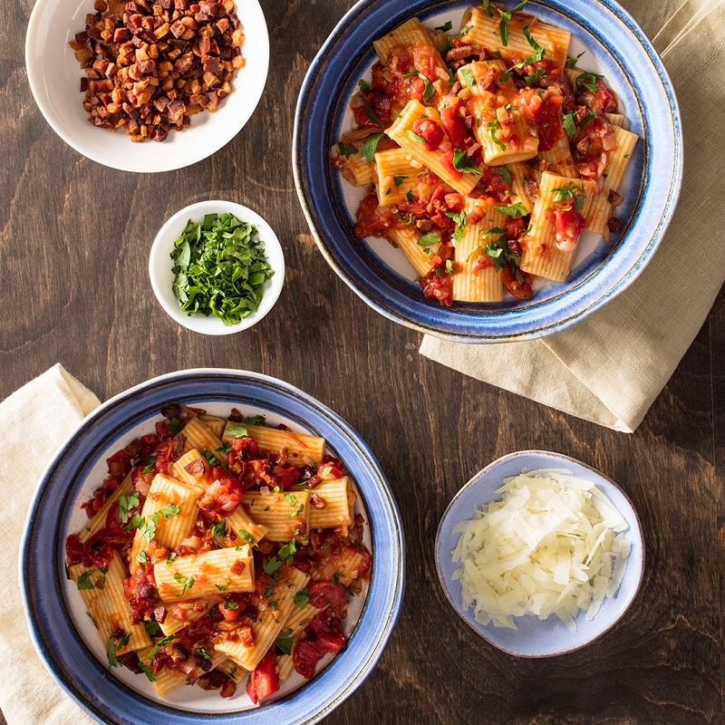 Rigatoni and Tomatoes with Pancetta