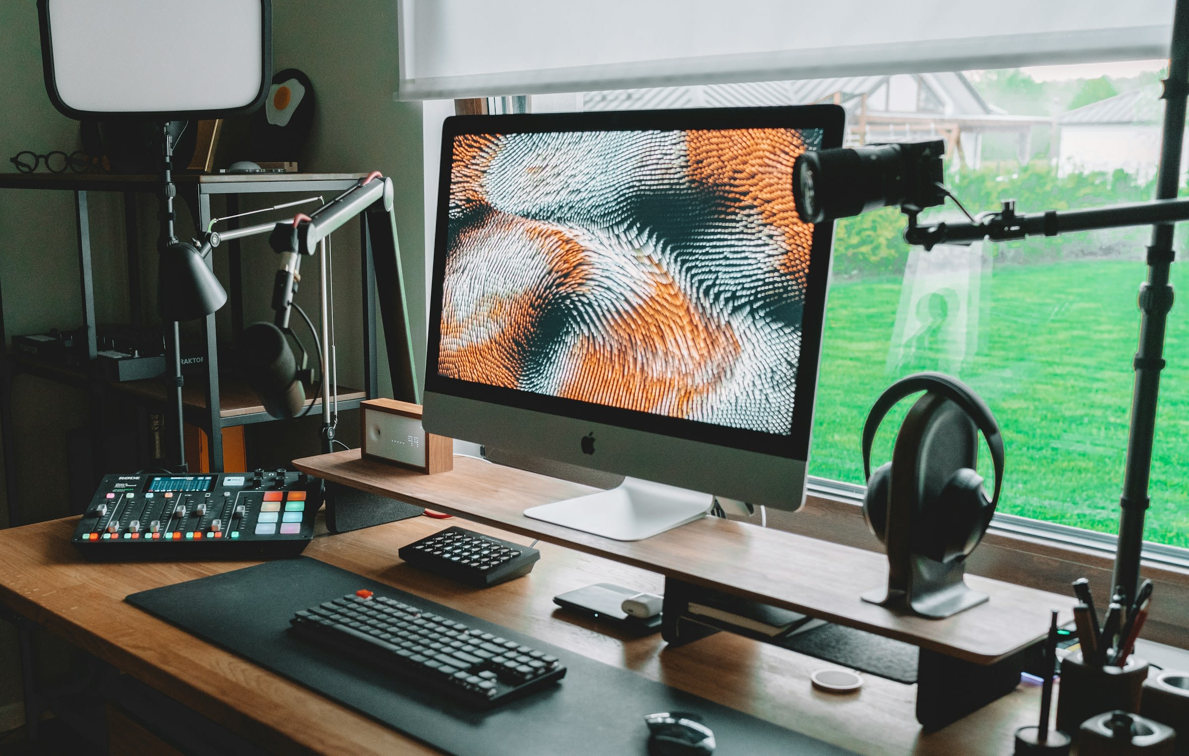 RØDECaster home mixing studio — image 1