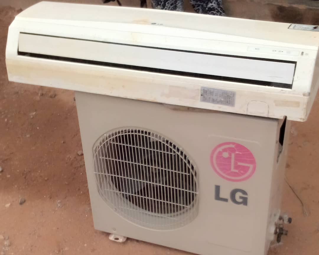 LG Air condition 1HP