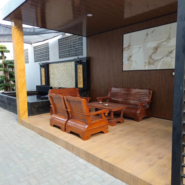 Fasilitas Customer Service Area