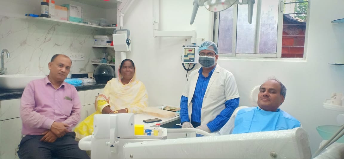 The Best Dental Clinic Kolkata — team at work (photo 22)