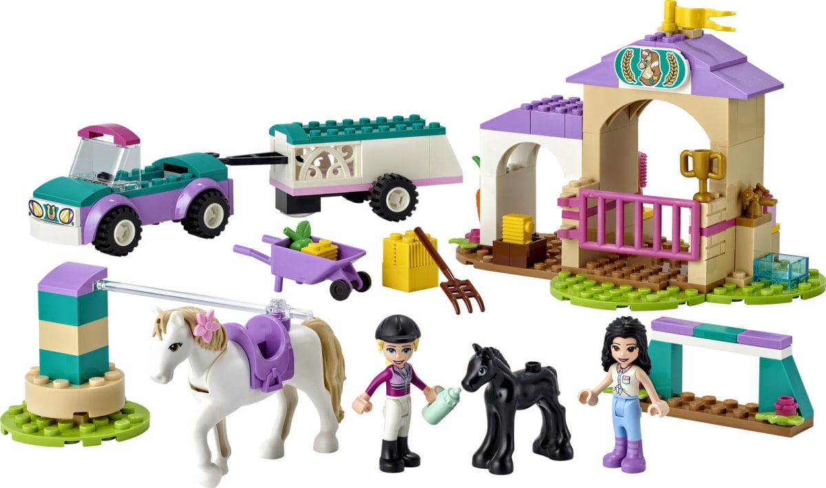 Horse Training and Trailer – widok główny