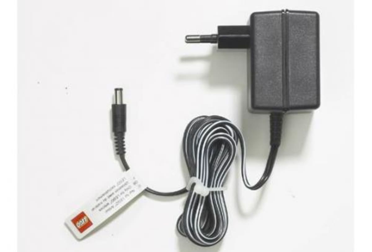 AC Adapter 230V - 10V Transformer – widok główny