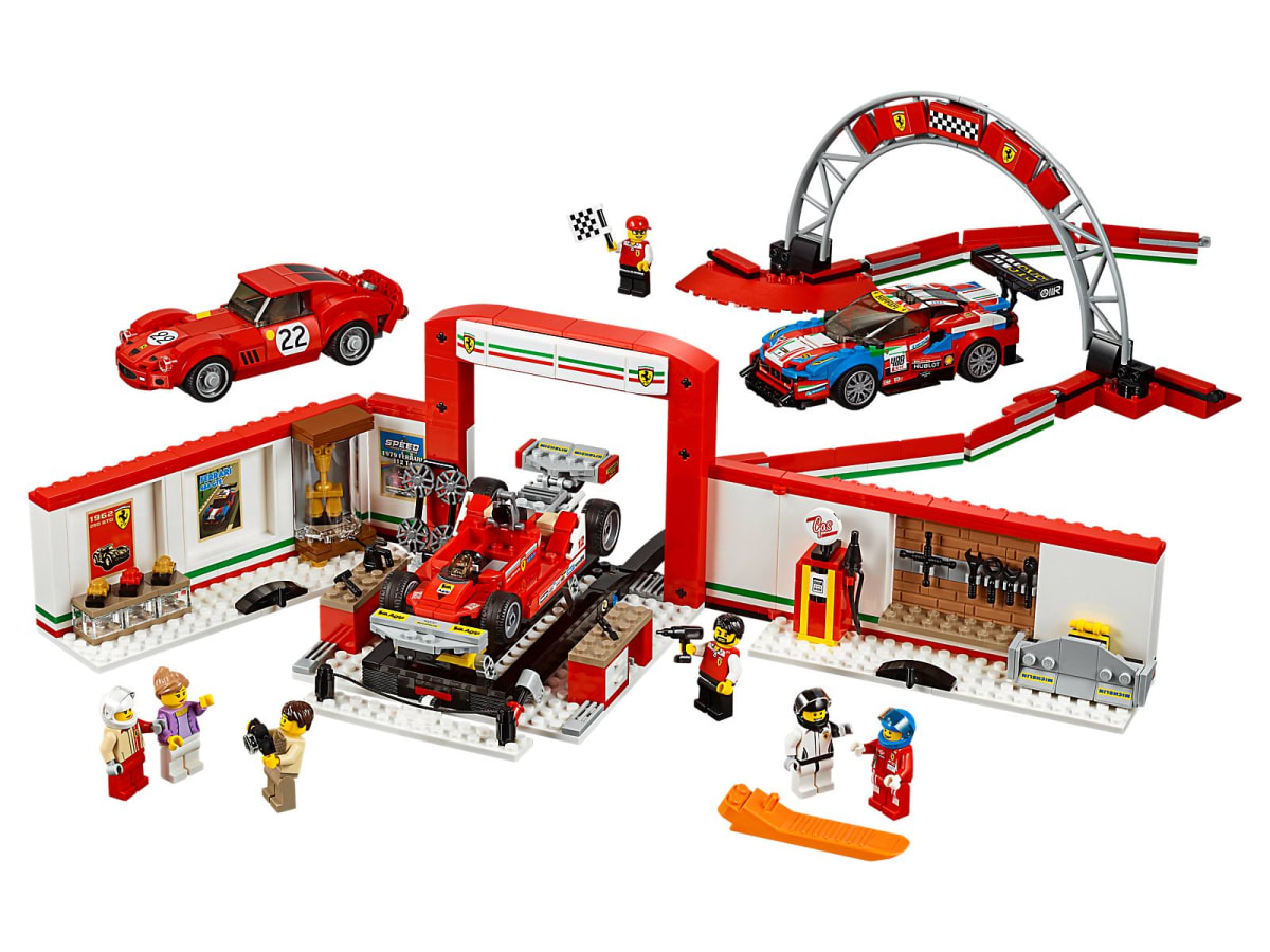 Ferrari Ultimate Garage – widok główny