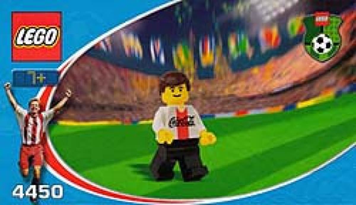 Coca-Cola Middle Fielder 2 – widok główny