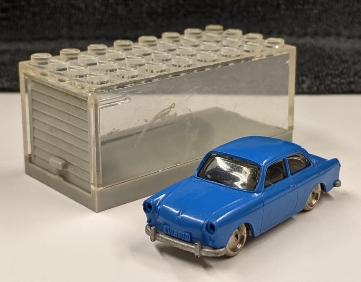 1:87 VW 1500 Limousine with Garage – widok główny
