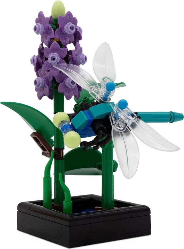 Insiders Dragon Fly Garden