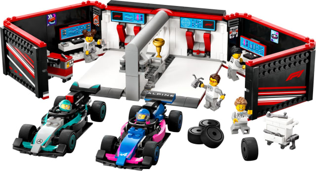 F1® Garaż i bolidy Mercedes-AMG i Alpine