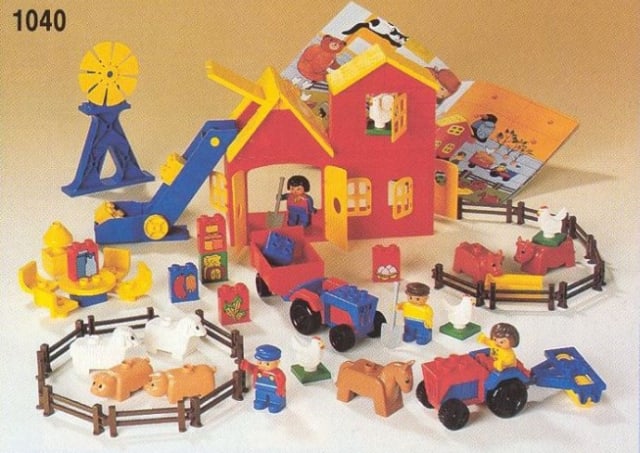 Farm (with Picture Book)