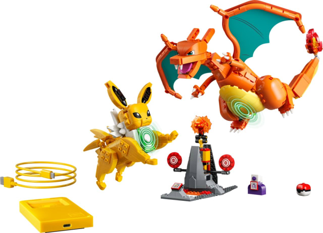 SMART Play™: Charizard kontra Jolteon — ostateczna bitwa