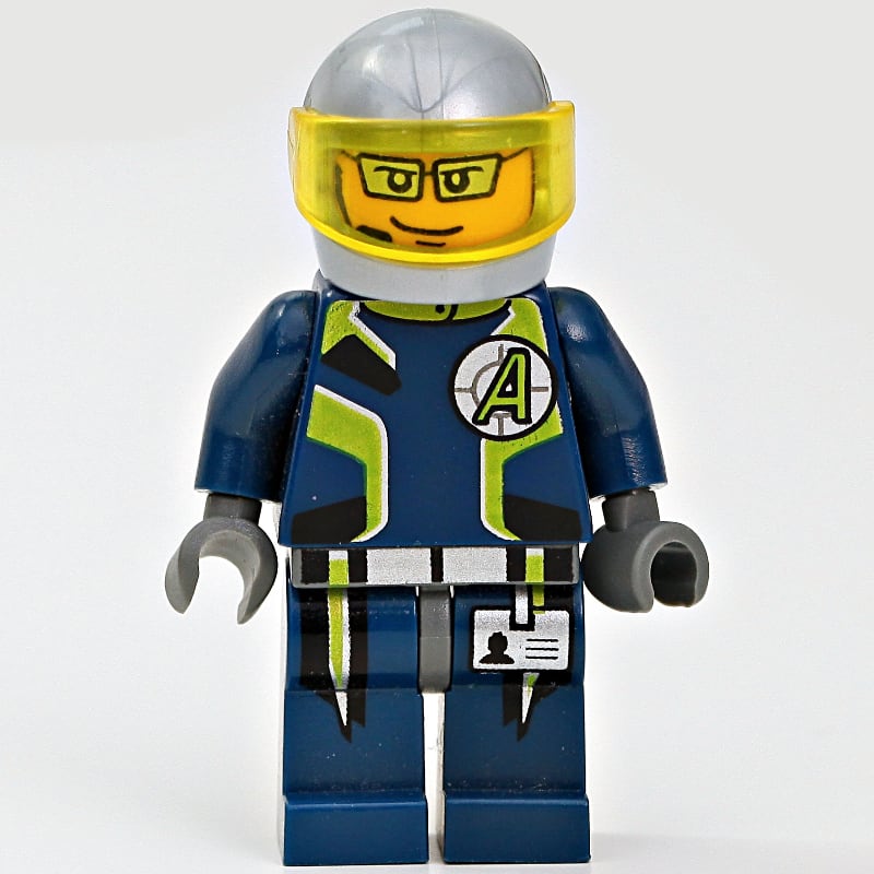Agent Fuse with Helmet