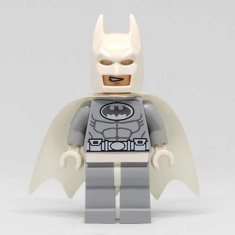 Batman, Light Bluish Gray Suit, White Cape and Cowl (Arctic Batman)