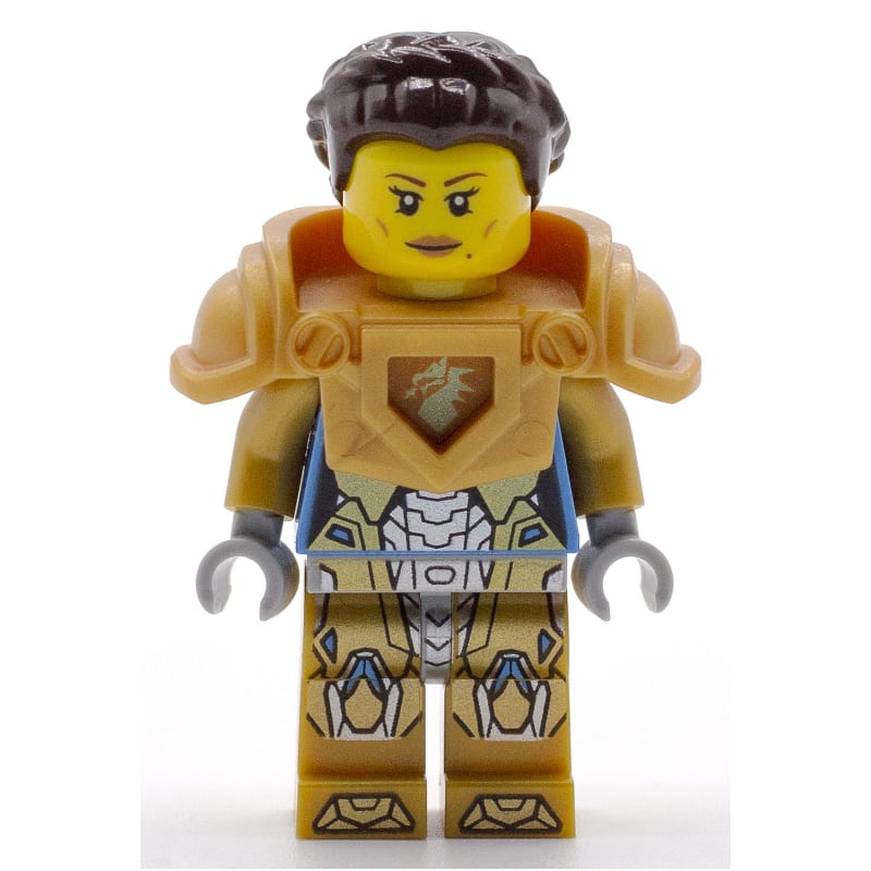 Queen Halbert with Shoulder Armor