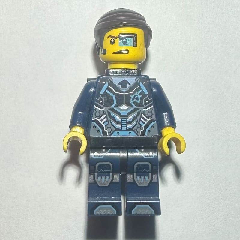 Agent Curtis Bolt with Neck Bracket