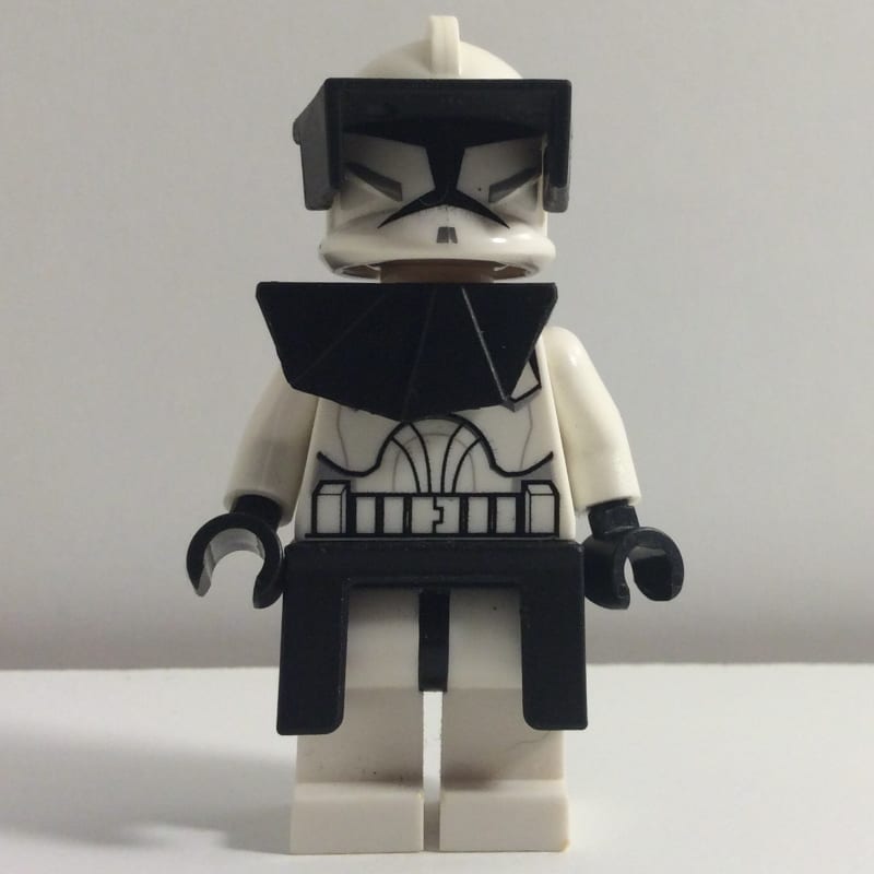 Clone Commander, Black Pauldron and Kama