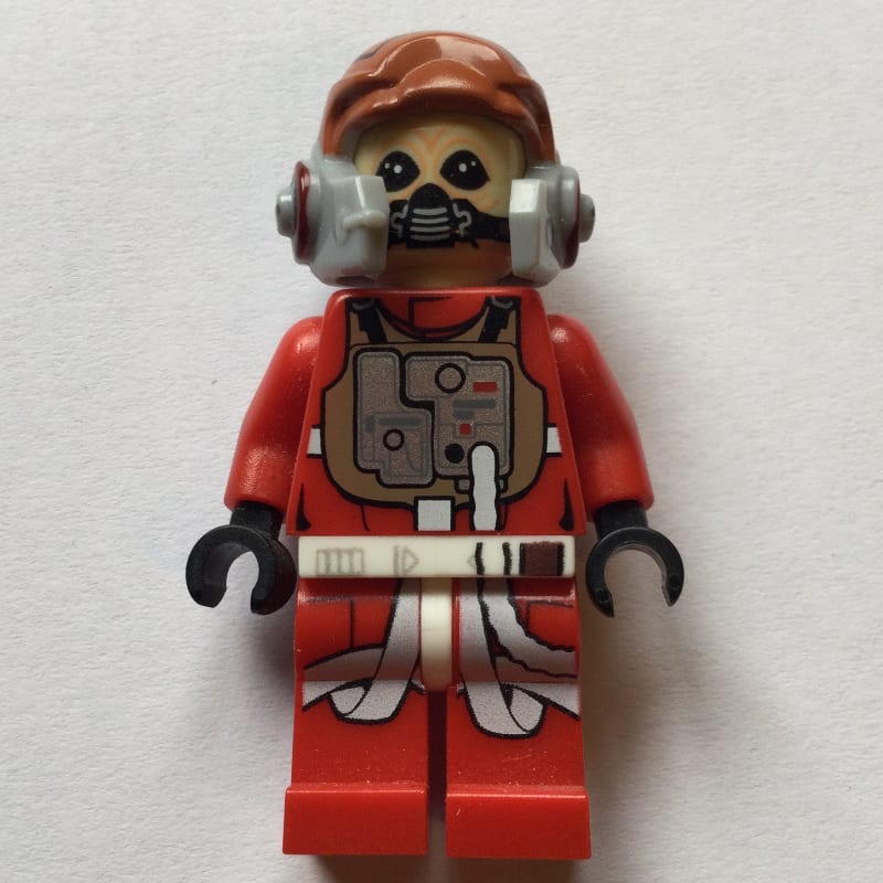 Ten Numb, Red Outfit