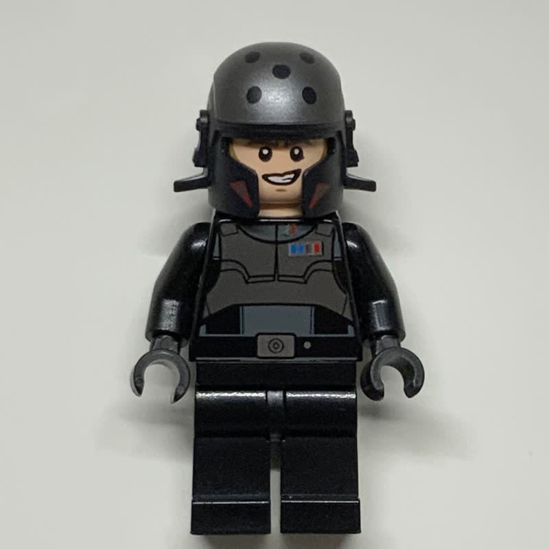 Agent Alexsandr Kallus, Helmet