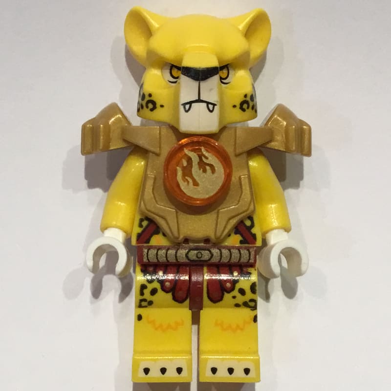Lundor with Shoulder Armor and Fire Chi