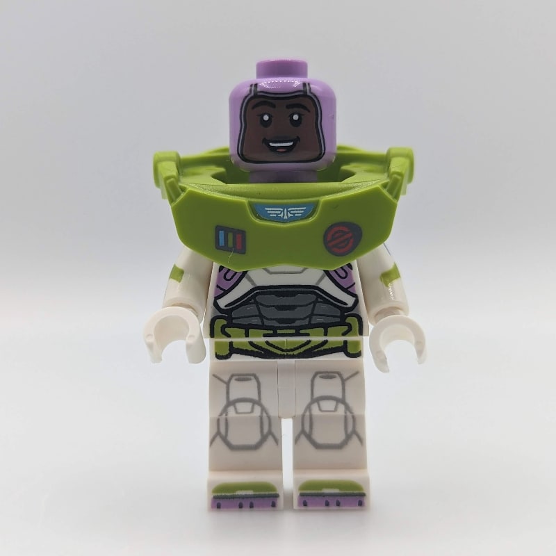 Izzy Hawthorne - Star Command Suit