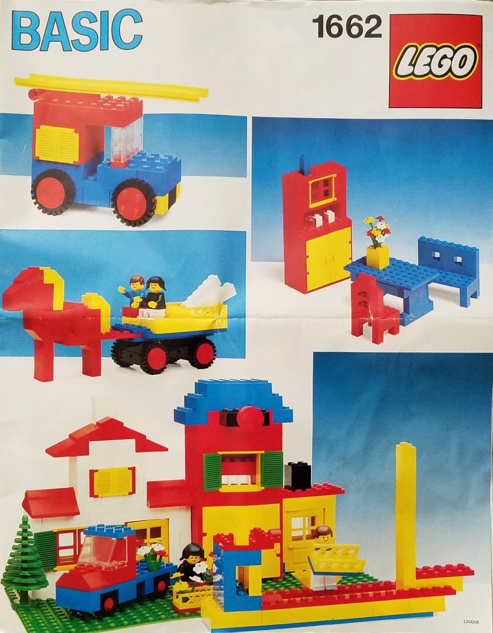Basic Building Set in Bucket