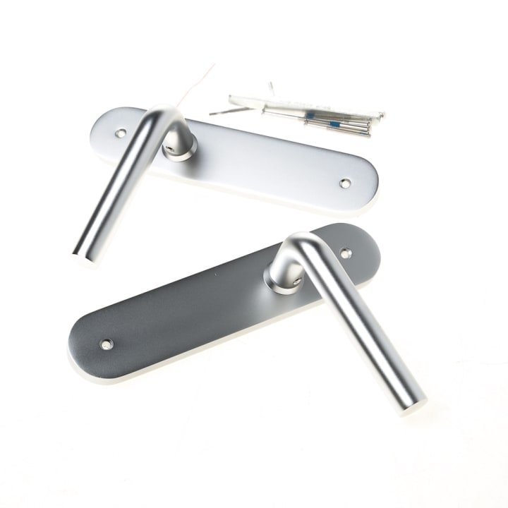 Deurkrukgarn.alum.L-model F1 afgerond blind