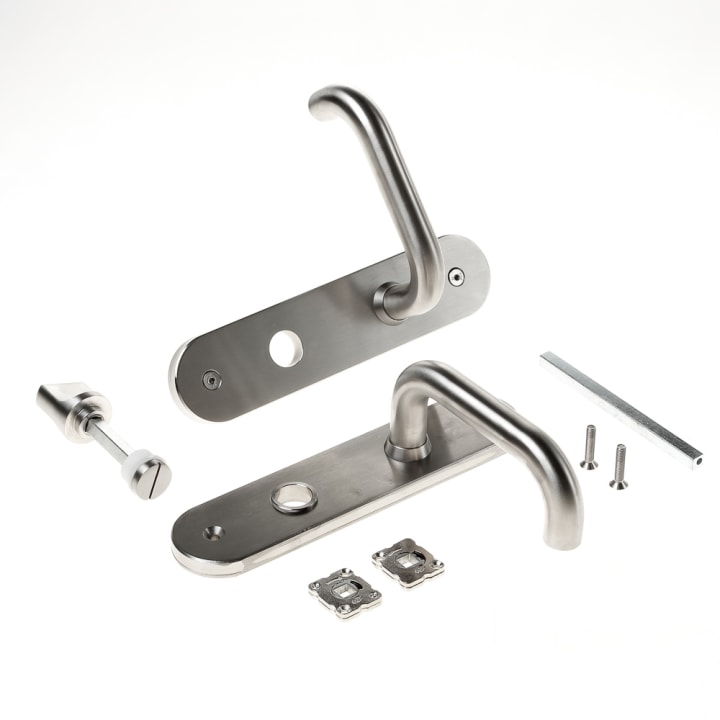 Krukgarnituur roestvaststaal massief d-model afgerond wc8x72