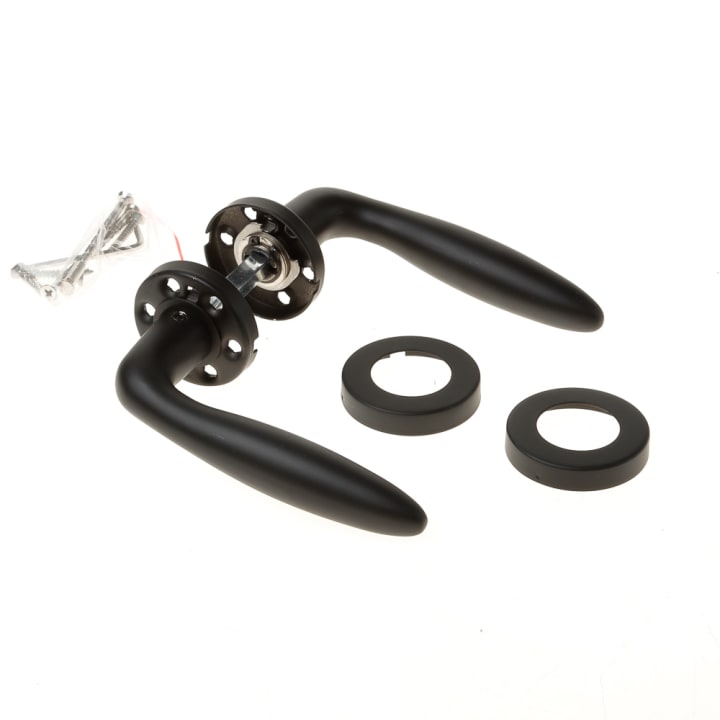 Formani deurkruk, type LBXVIII op ronde rozet, geveerd en vast op rozet, mat zwart, rozet 10mm dik.