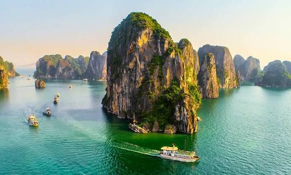 Vietnam Premium Holidays Plan