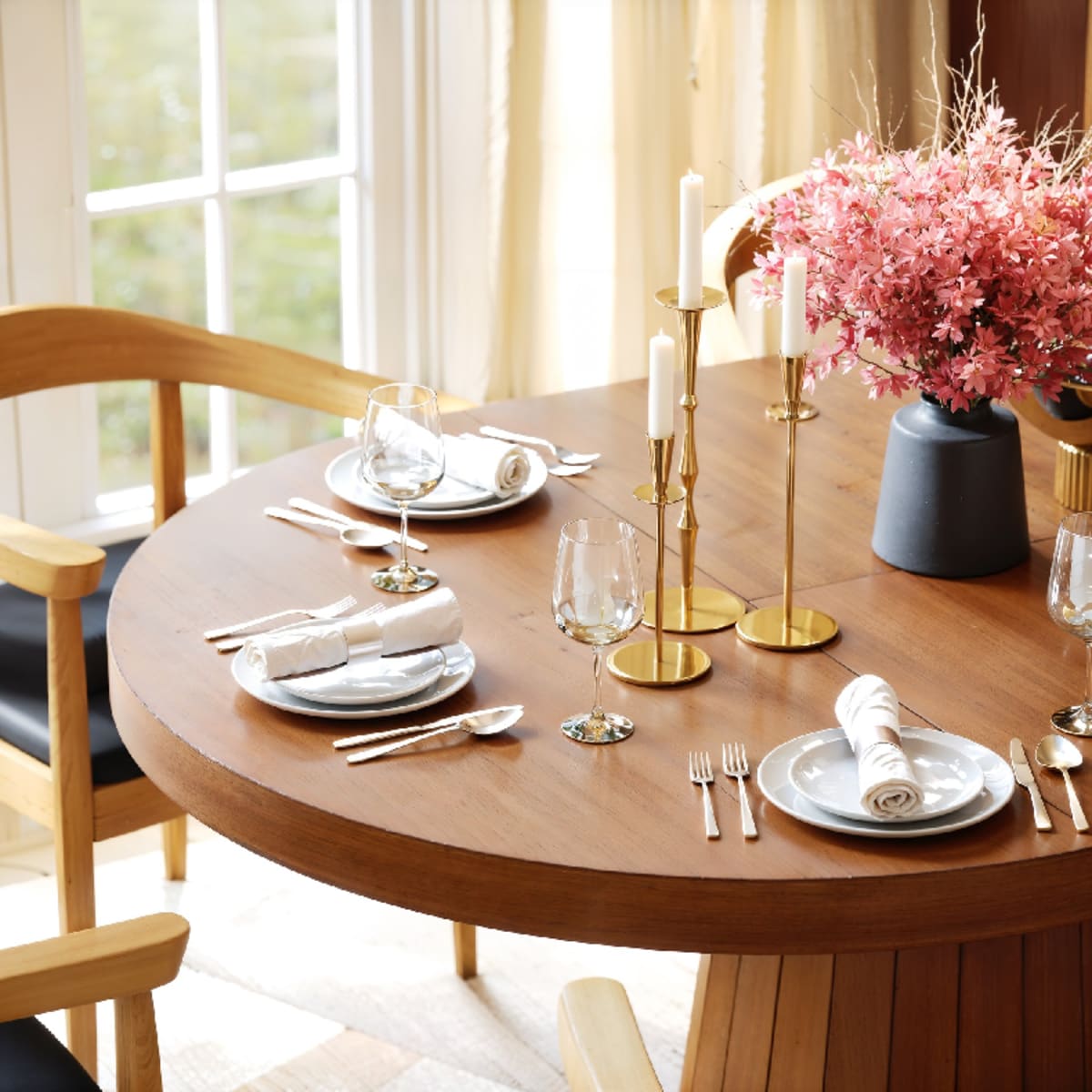 Conjunto de comedor Japandi con mesa extensible y 6 sillas view 4