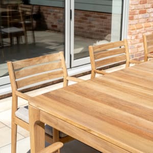 Conjunto de comedor Siena para 8 personas con mesa de teca thumbnail 8