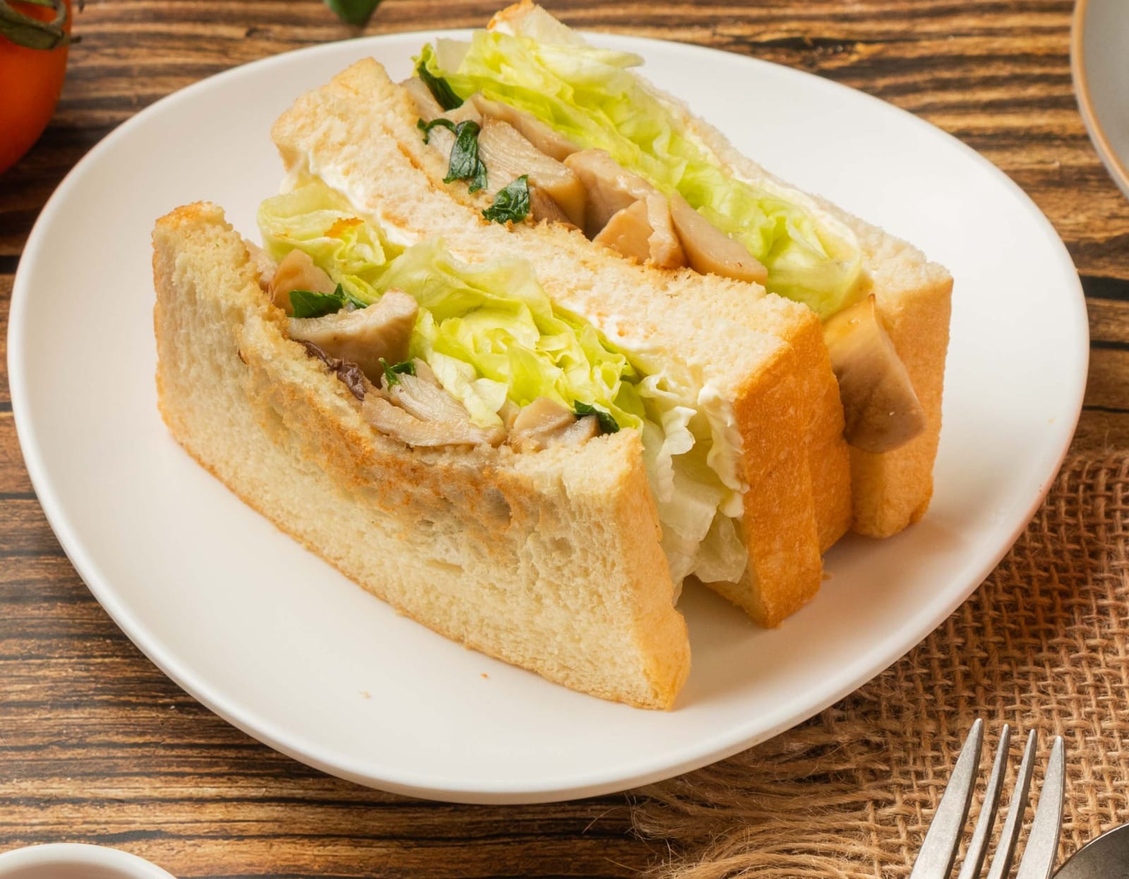 炒菇滷肉吐司