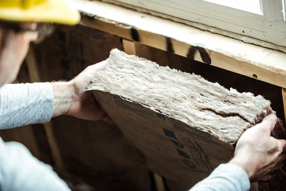 install-faced-insulation.jpg install-faced-insulation.jpg