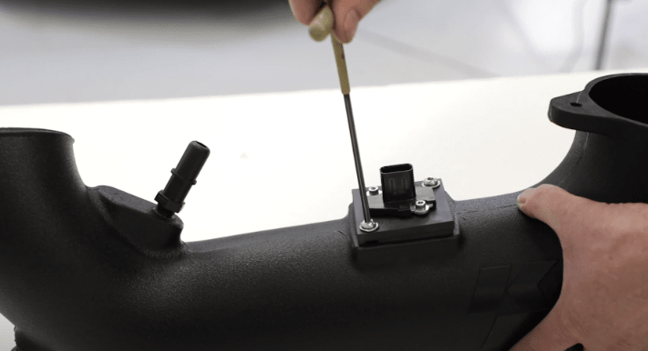 Installing the MAF sensor onto the K&N intake tube Installing the MAF sensor onto the new intake tube