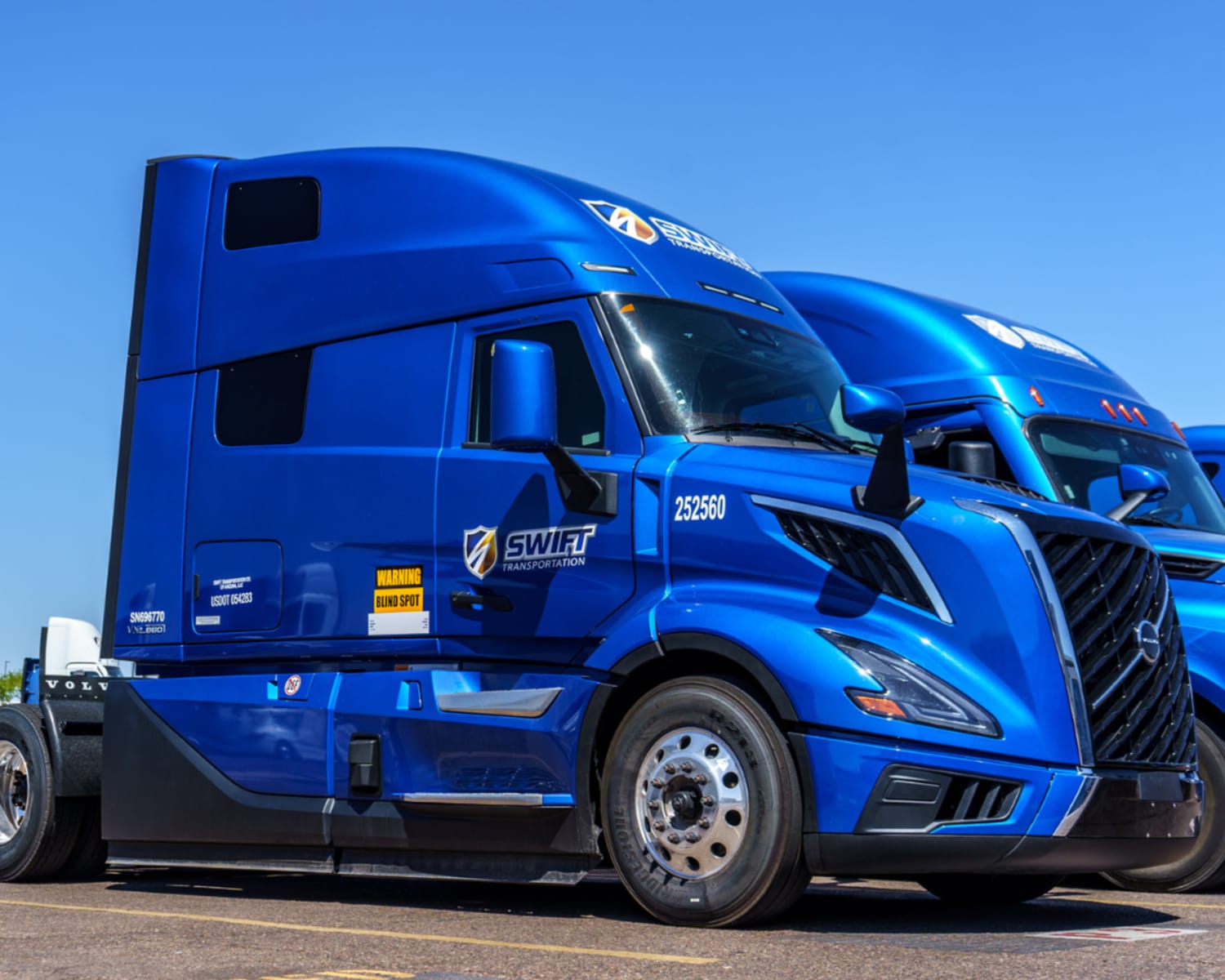 Dry Van Trucking And Shipping Made Easy The Largest Full Truckload Fleet in the Country