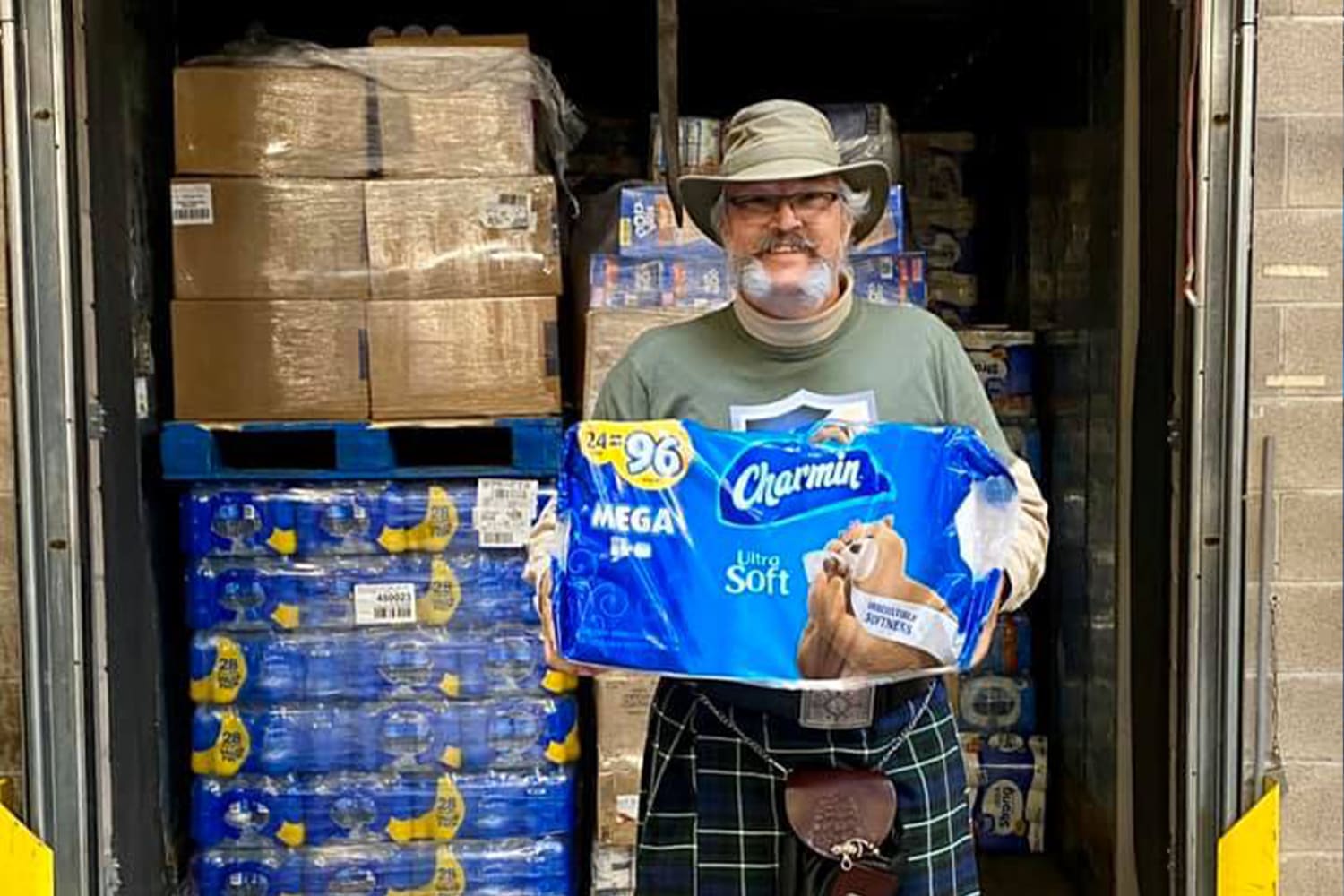 Why Are Truck Drivers Important? Unsung Supply Chain Heroes Swift