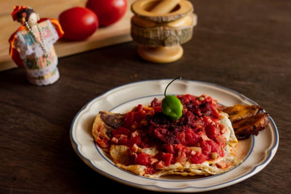 Huevos Motuleños