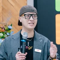 Giảng viên Phạm Củ